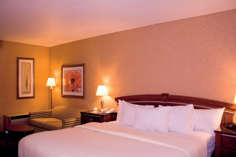 Clarion Inn Conference Center Modesto Room photo