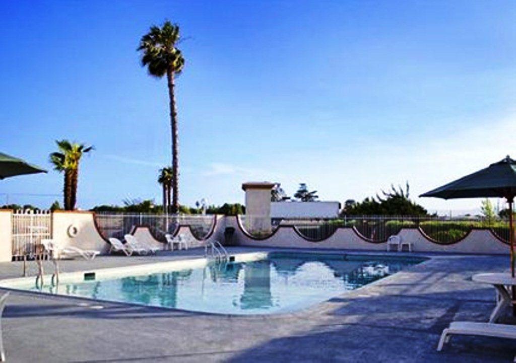 Clarion Inn Conference Center Modesto Exterior photo